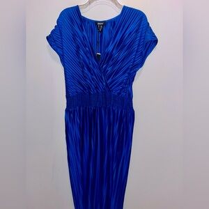 DKNY pleated  Midi Dress Size 16